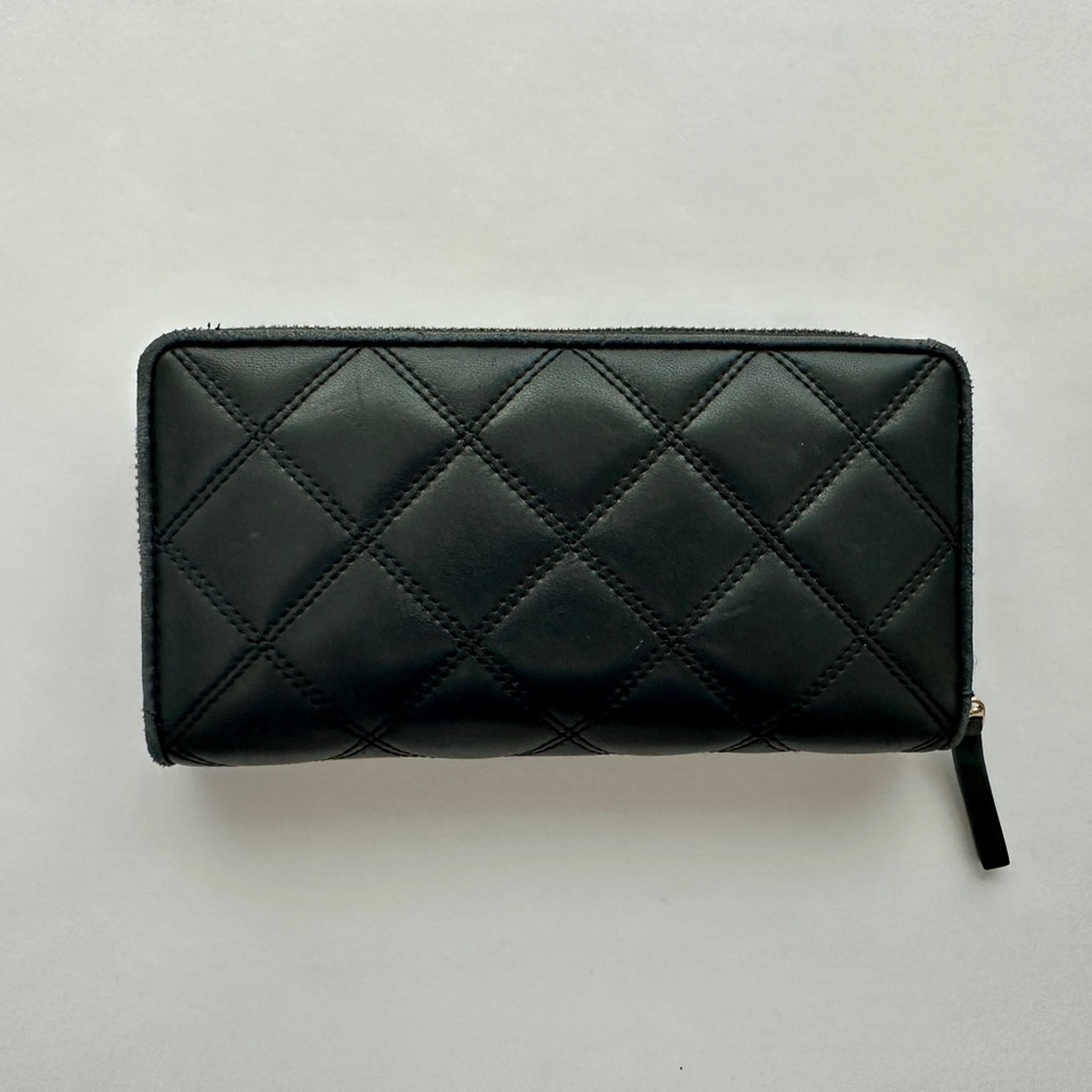 Authentic Tory Burch Savannah Continental Black Quilted Zip Wallet Women’s - Picture 3 of 9